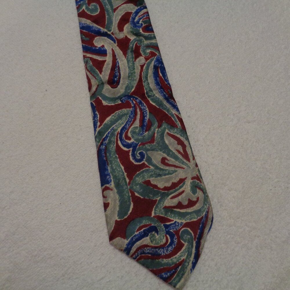 VINTAGE RETRO BUGATTI SILK PAISLEYS BIG TIE